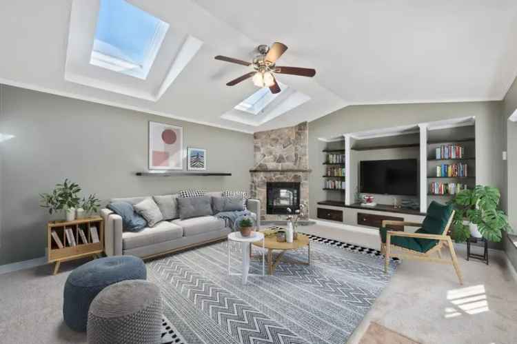 Well-Kept Rancher in Ladner's Holly Area
