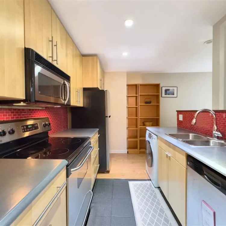 Kitsilano 1 Bedroom + Den Condo for Sale