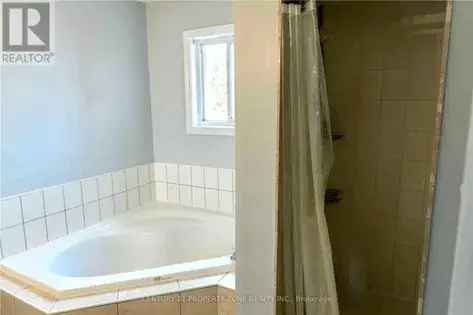 3 Bedroom 3 Bathroom Apartment in Mississauga