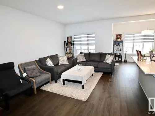 Rent Elegant 3 Bedroom House with Bonus Room in Keswick Edmonton