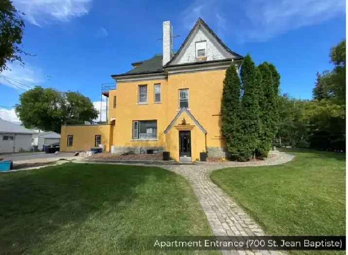 Suite for Rent in Historic House in North St. Boniface