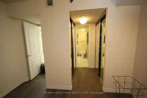 1 room apartment of 65 m² in Toronto