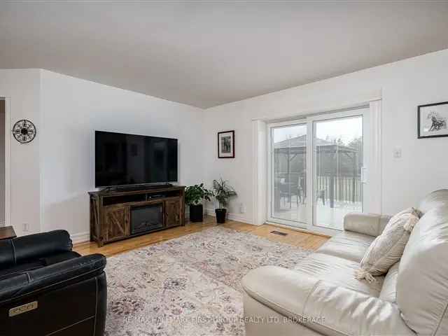 House For Sale in Greater Napanee, Ontario