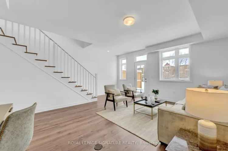 Stunning 3-Bedroom Townhome in Oakville