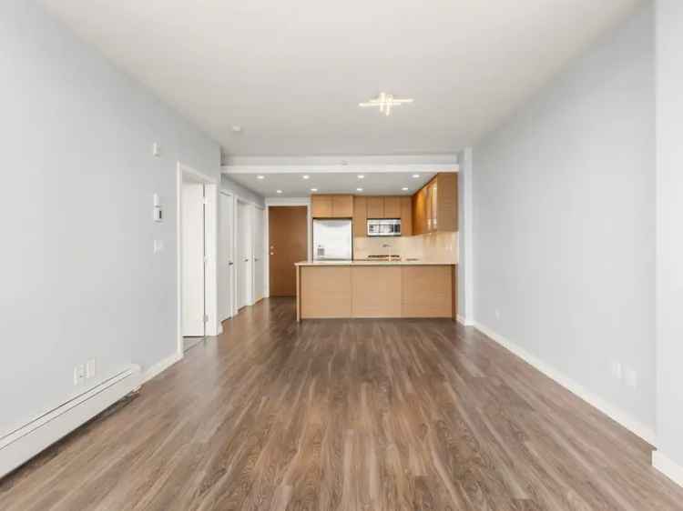 Condo For Sale in Vancouver, British Columbia