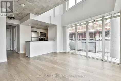 3 rooms apartment of 134 m² in Toronto