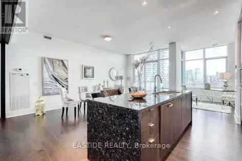 3 rooms apartment of 3920 m² in Toronto