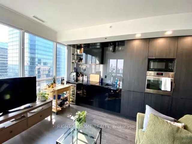 Condo For Rent in Toronto, Ontario