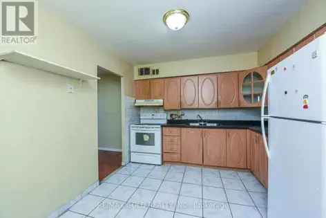 2 Bedroom Condo in Mississauga Near Highways and Amenities