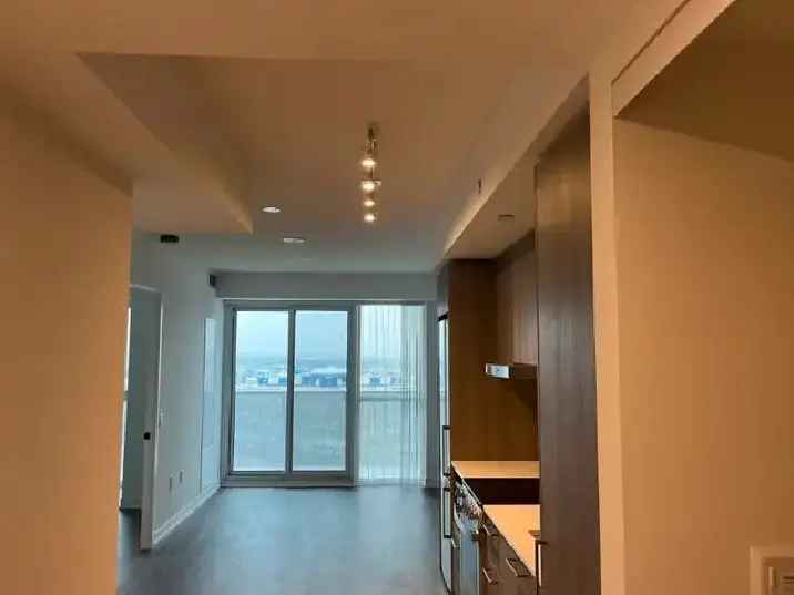 Buy Condo in Vaughan With Great Features Near Transit