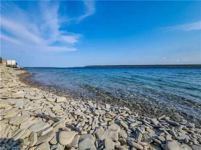 Georgian Bay Waterfront Bungalow 3 Beds 3 Baths