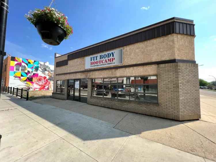 Retail Office Space for Rent in Central Red Deer with Parking