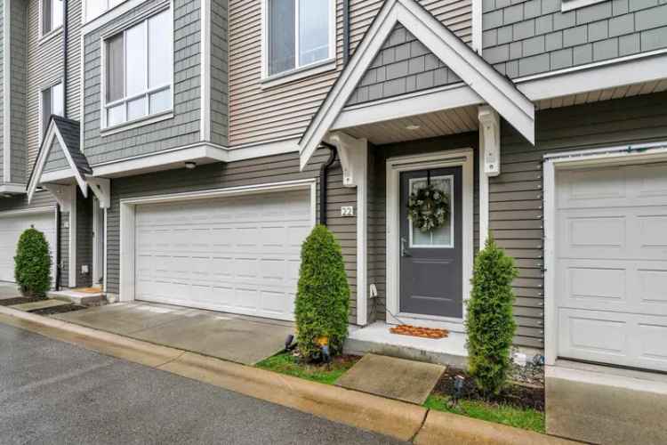 A $799,000.00 Townhouse with 2 bedrooms in Willoughby Heights, Langley