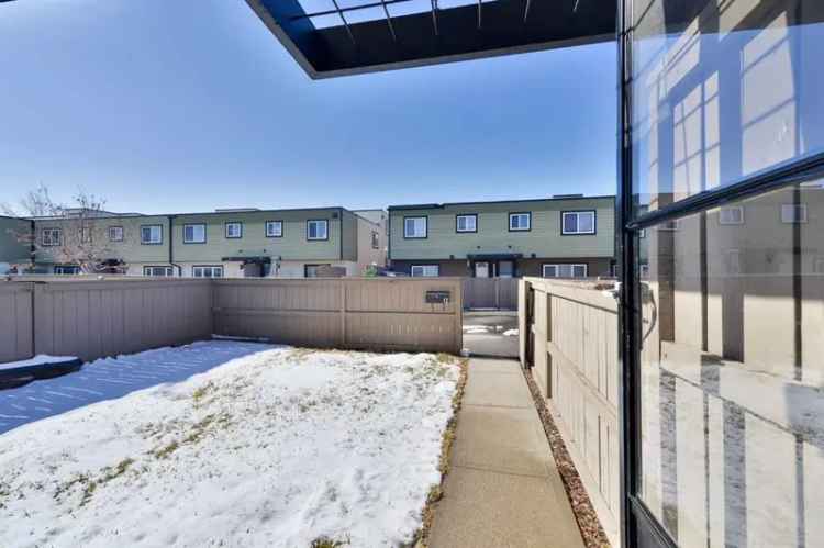 House For Sale in Stoney Trail SW, Calgary, Alberta