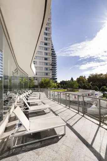 Lillian Park Luxury Apartments: Modern Midtown Living with Panoramic Views