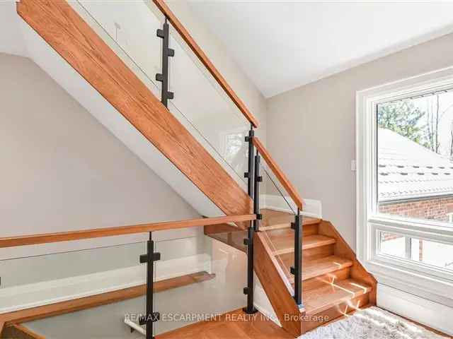 House For Sale in null, Ontario