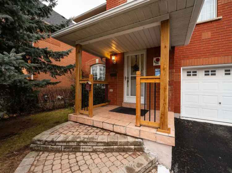 House For Sale in Mississauga, Ontario