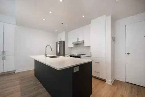 1 room apartment of 85 m² in Montreal