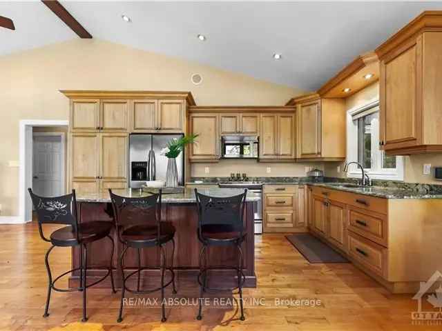 House For Sale in Lanark Highlands, Ontario