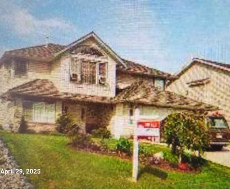 Townline Family Home 3 Bed 2 Bath Basement Suite Potential