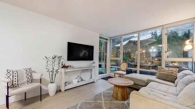 202 1033 MARINASIDE Crescent in Vancouver: Yaletown Condo for sale in “QUAYWEST” (Vancouver West)  : MLS®# R2950191