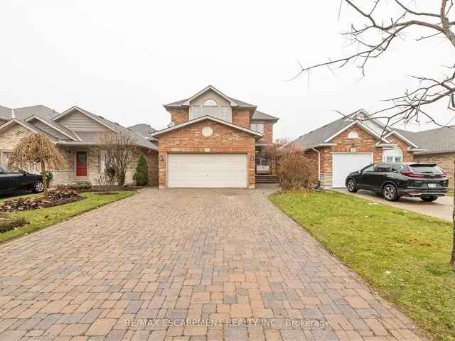 House For Sale in 76, Redfern Avenue, Hamilton, Ontario