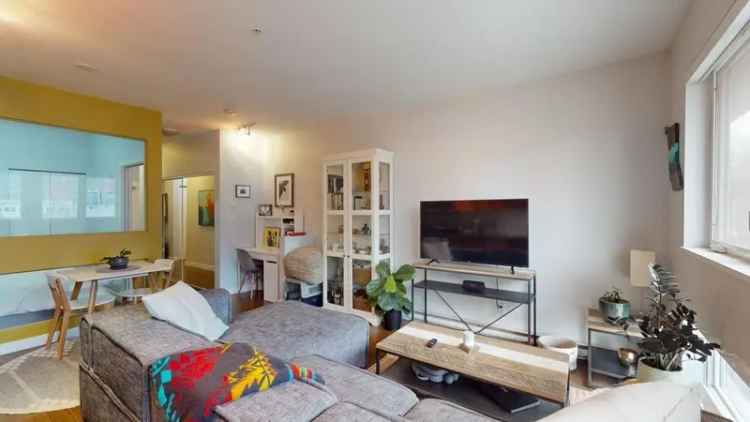 Condo For Sale in Squamish, British Columbia