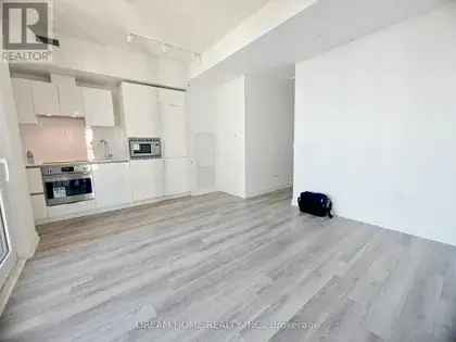 1 room apartment of 80 m² in Toronto