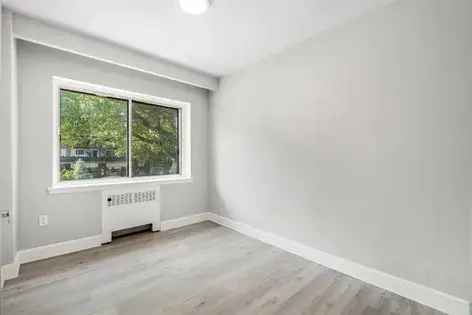 1 room apartment of 58 m² in Montreal