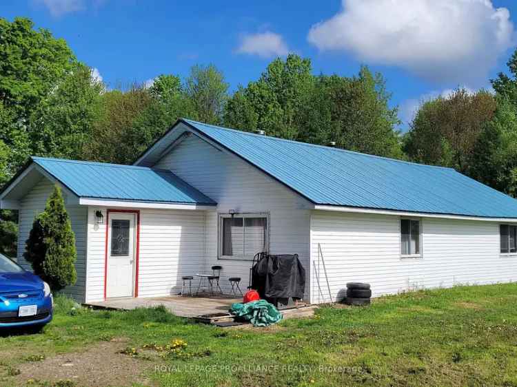 House For Sale in Central Frontenac, Ontario