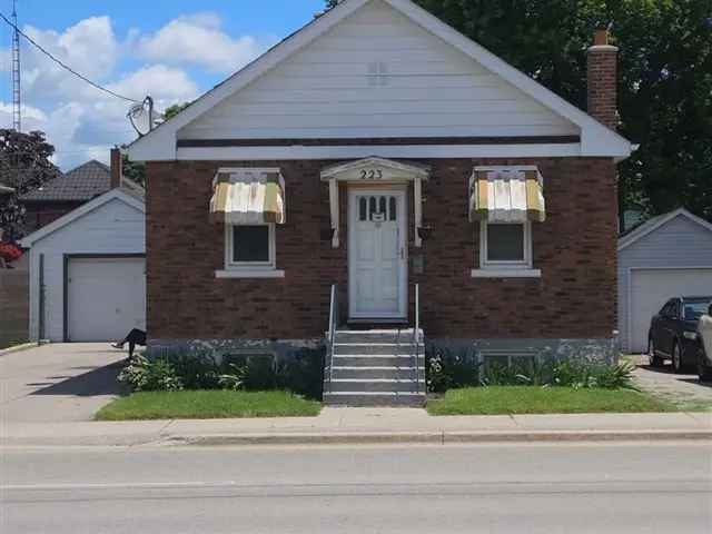 Oshawa Central Group Home - Investment Opportunity