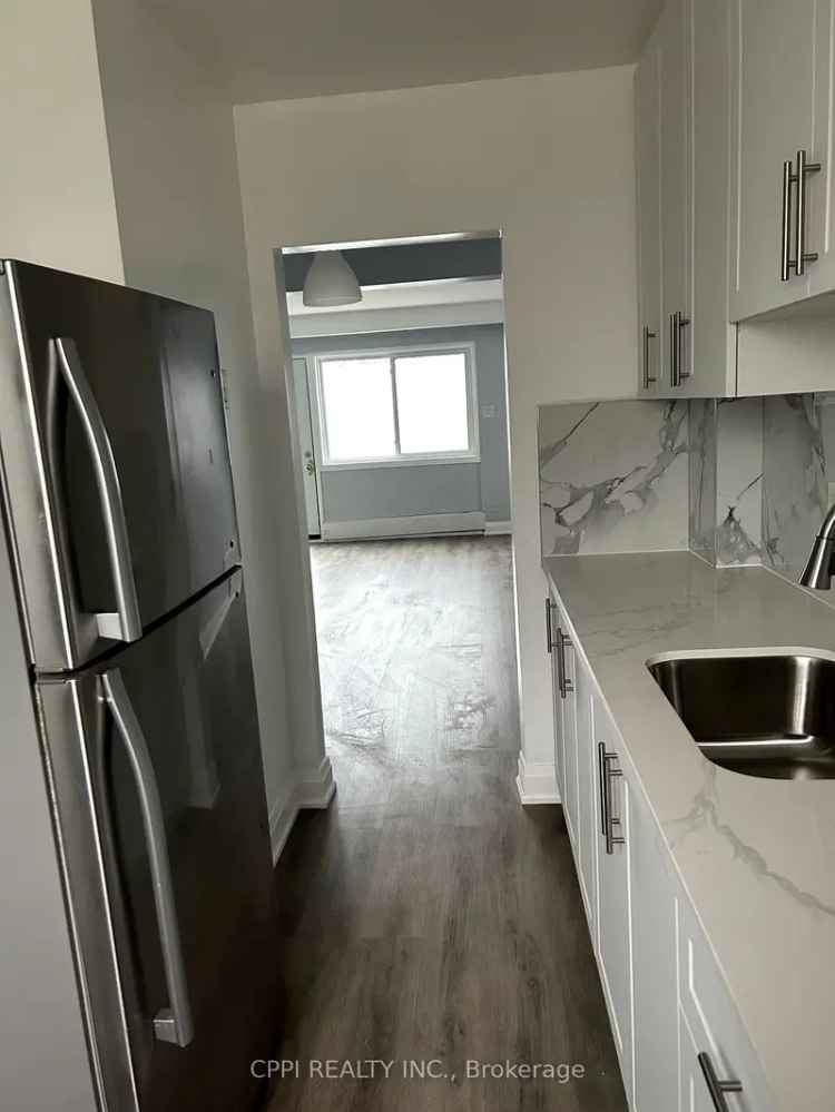 Townhouse For Sale in Toronto, Ontario