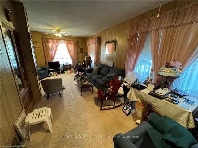 4 Bedroom 2 Bathroom House For Sale Handyman Special Large Yard