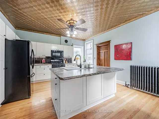 House For Sale in Kawartha Lakes, Ontario