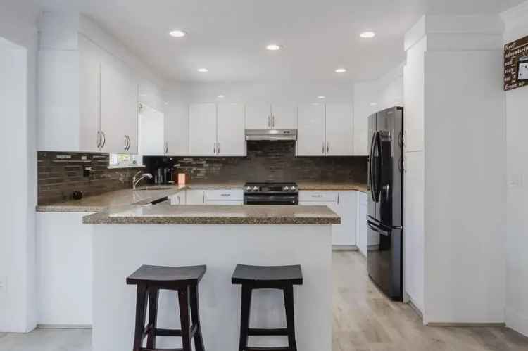 6-Bedroom 4-Bathroom Family Home Fully Renovated