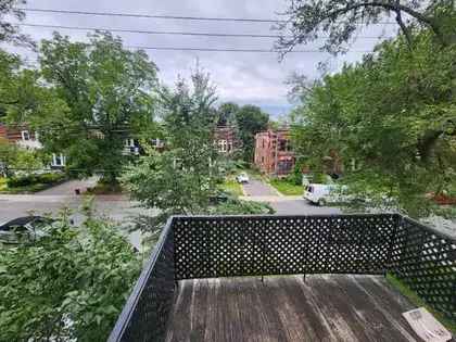 5 rooms apartment of 102 m² in Montreal