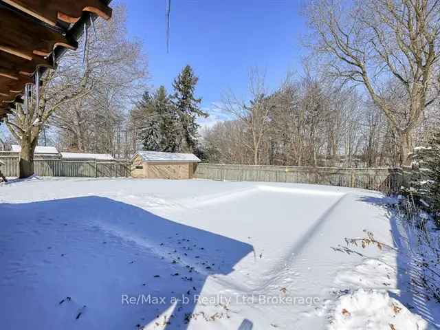 Family Bungalow with Heated Pool and Loft