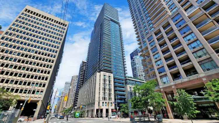 Rent 2 Bedroom Corner Unit in Downtown Toronto with Luxurious Amenities