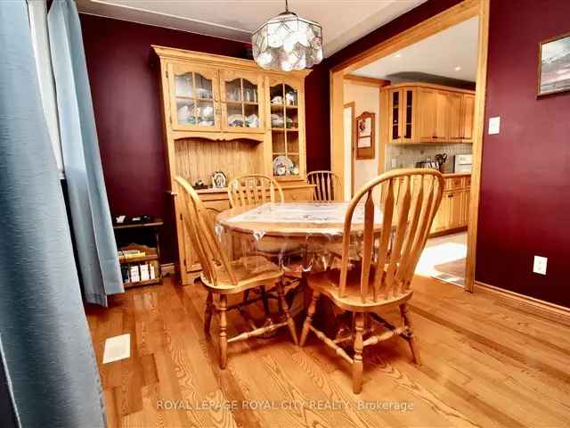 House For Sale in Kitchener, Ontario