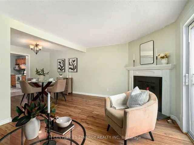 House For Sale in 2, Berkshire Way, Ottawa, Ontario