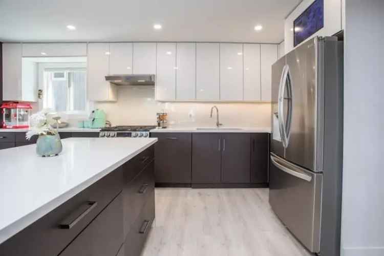 4 Bedroom Home in North Vancouver Modern Open Concept New Roof