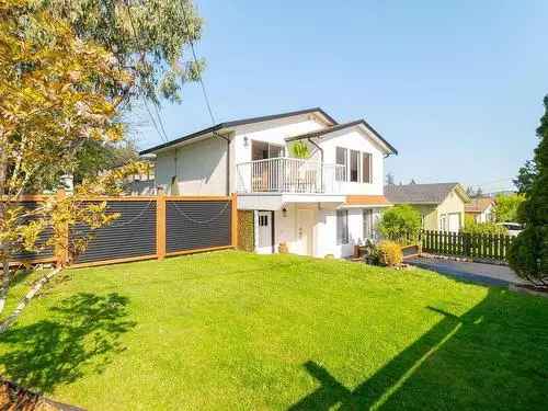5-Bedroom 4-Bathroom House with 2 Income Suites For Sale
