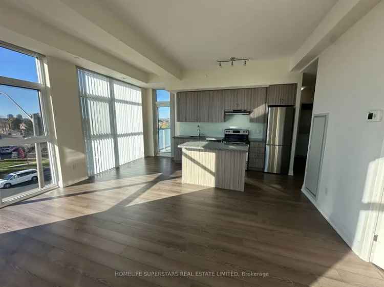 Condo For Rent in Richmond Hill, Ontario