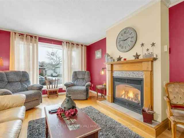 House For Sale in Quinte West, Ontario