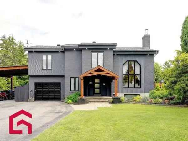 Two or More Storey House for Sale Laurentides