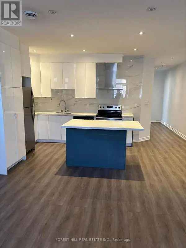 2 Bedroom 1 Bath Renovated Open Concept Unit Ossington Ave
