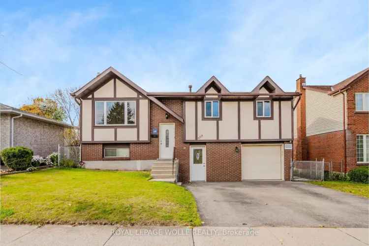 House For Sale in Kitchener, Ontario