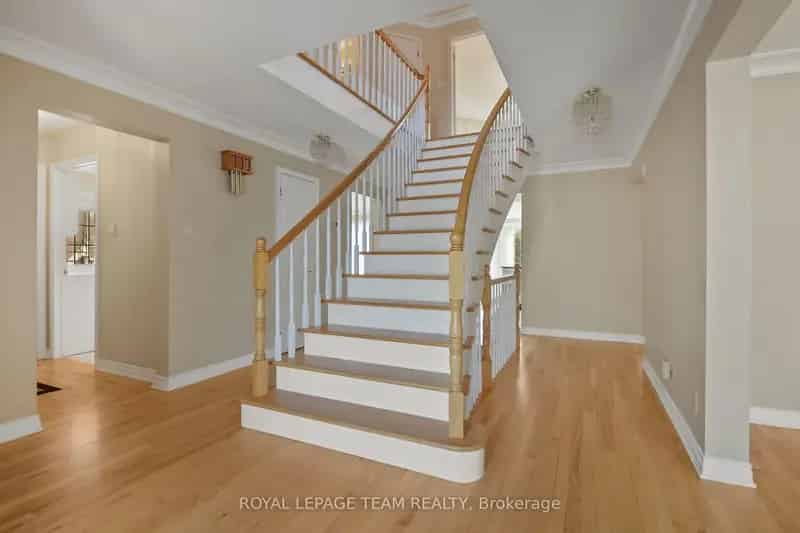 Family Home in Blossom Park 3000 sq ft 4 Beds 2.5 Baths