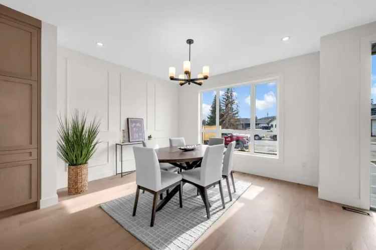 House For Sale in Calgary, Alberta