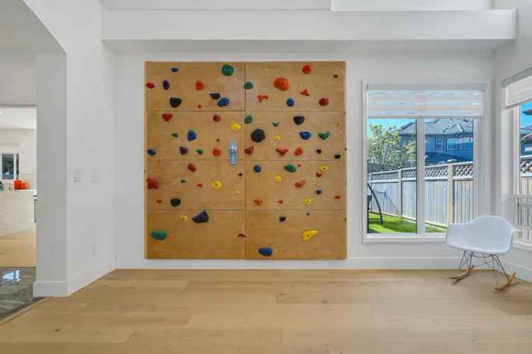 Terra Nova House for Sale: 5 Bed 4 Bath Family Home